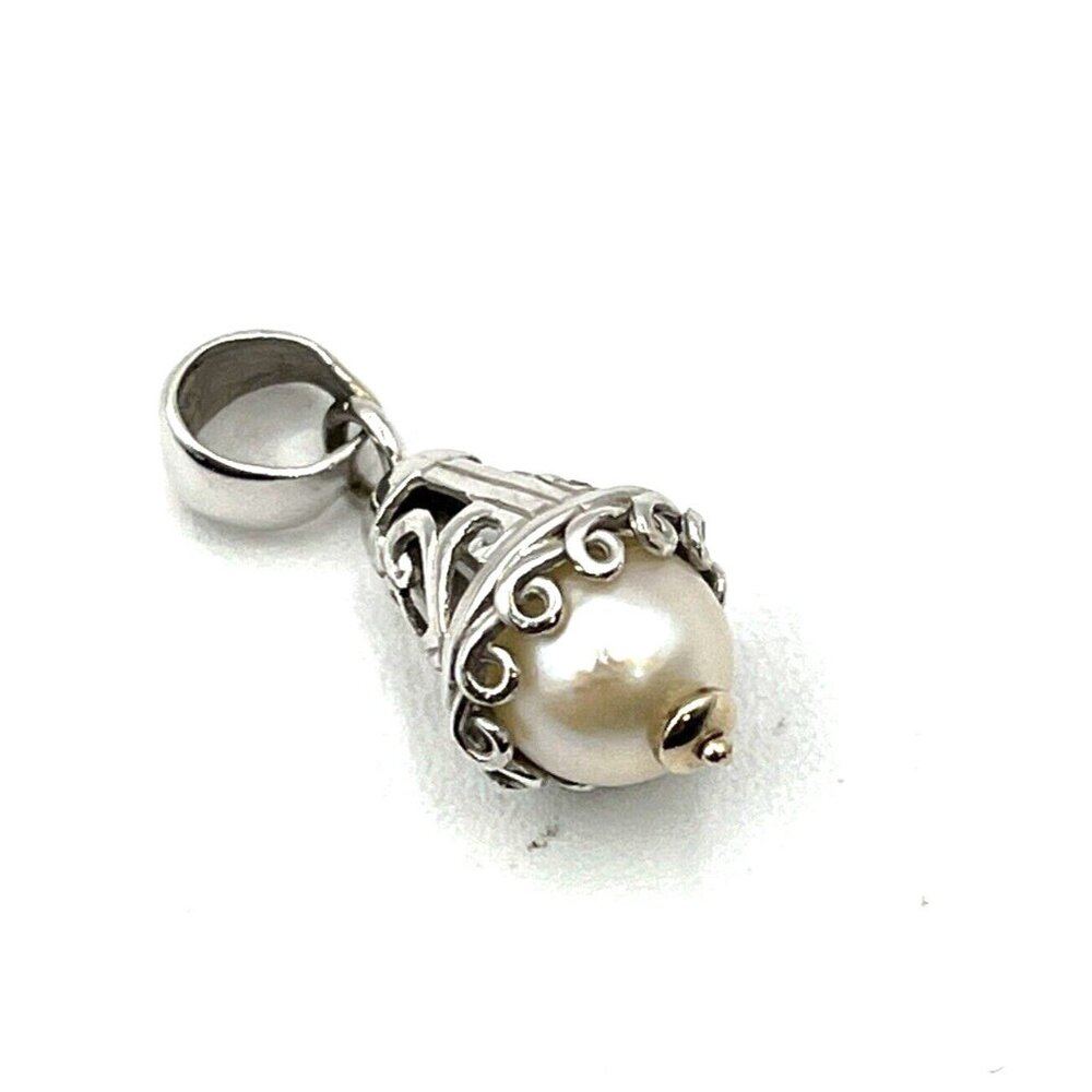 14k White Gold Pearl Drop Pendant 2.7 gram Not Scrap